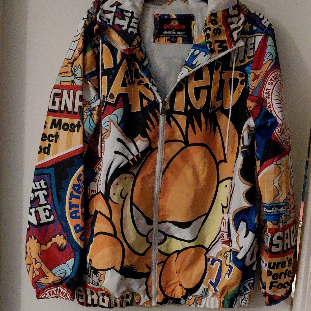 Members Only Garfield Graphic Windbreaker.Medium Can Be Unisex. Great Condition.